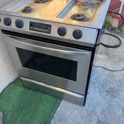 Stainless Steel Freestanding 4-Burner Range Oven Self-Cleaning Timer