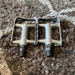 Flat Pedals