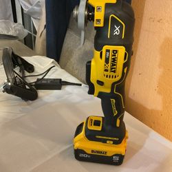 Dewalt 20 Volt Multi Tool With 5.0 Battery Only 