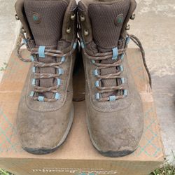 Merrel hiking boots