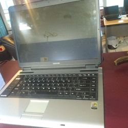 15"Toshiba Laptop $20