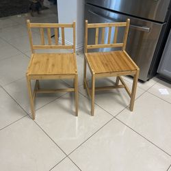 2 Kids Chairs 