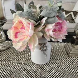 Elegant Artificial Floral Arrangement in Ceramic Vase with Jewelry Design 