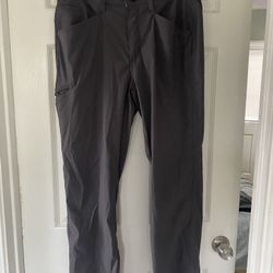 New Orvis Men’s Pants Size 34X30 Color Dark Gray