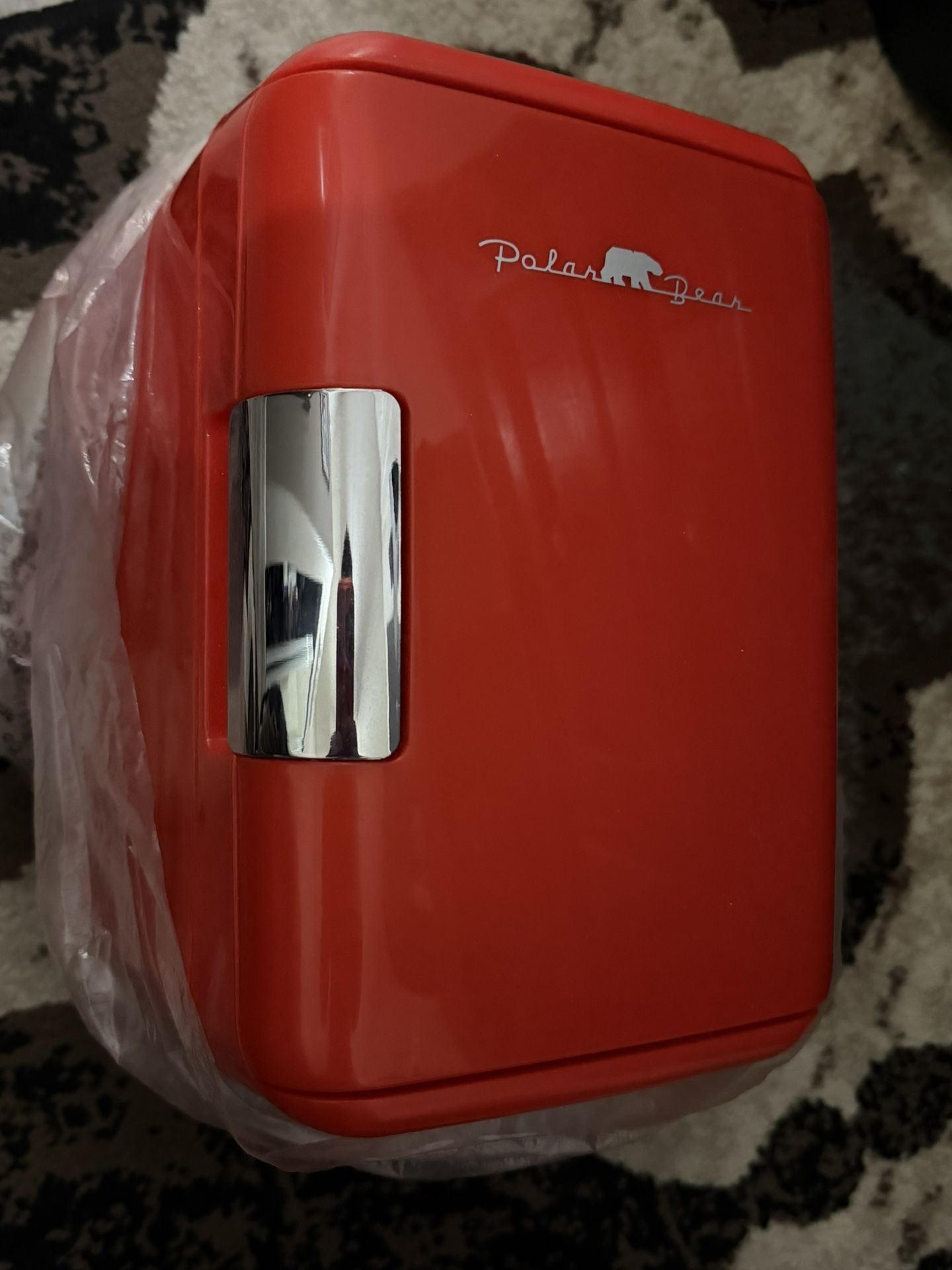 Portable Polar Bear Mini Fridge