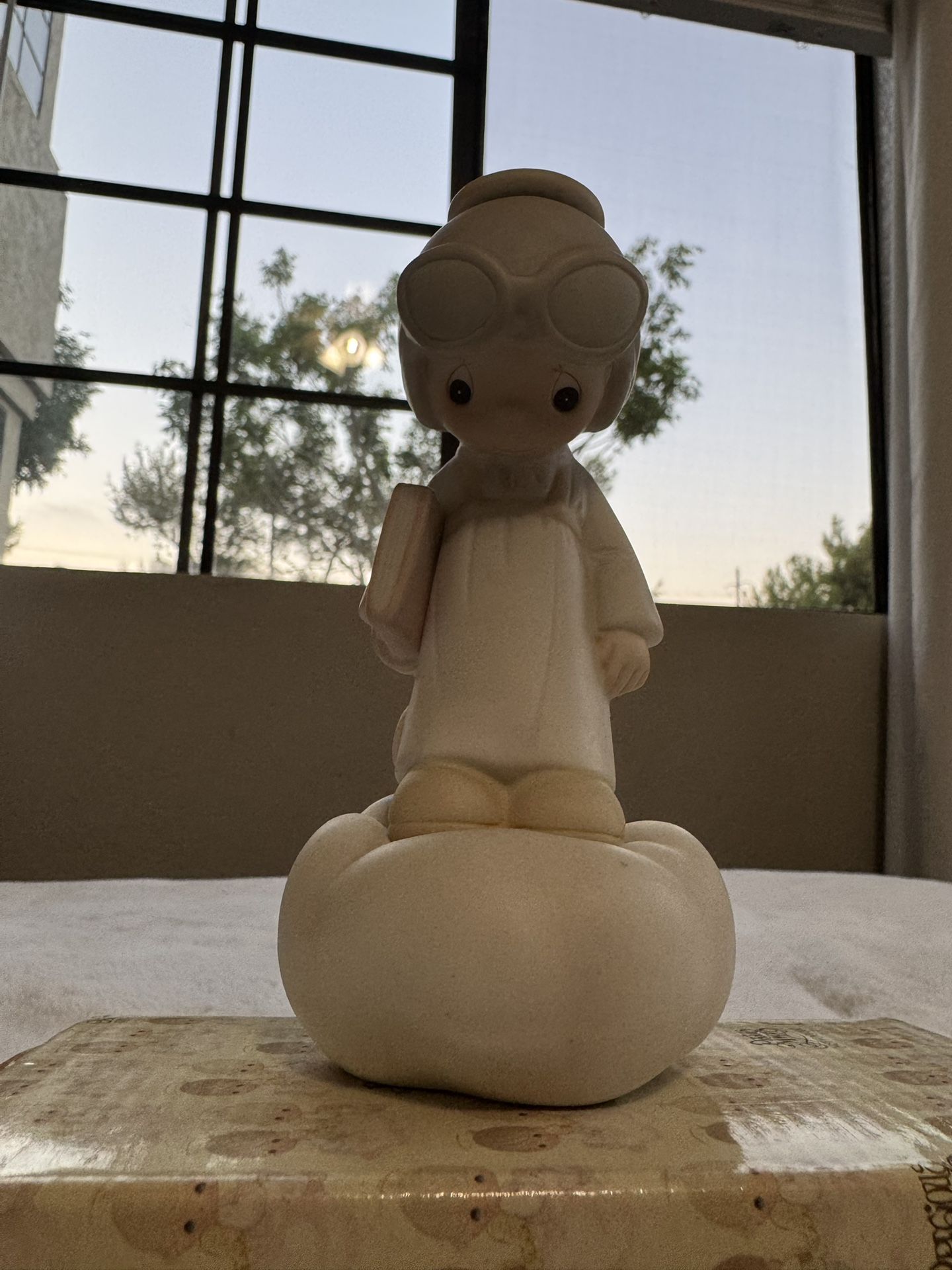 Precious Moments “Trust In The Lord” (1982) – w/ Original Box & Pamphlet