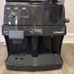 Saeco Vienna Superautomatica SUP018 Espresso Cappuccino Machine Slightly used