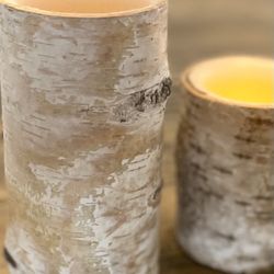 🕯️ (2) Birch- Bark-Wrapped “LED flickering flame” Candles ~ Like New!