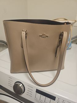 Coach Womens Purse Great Condition