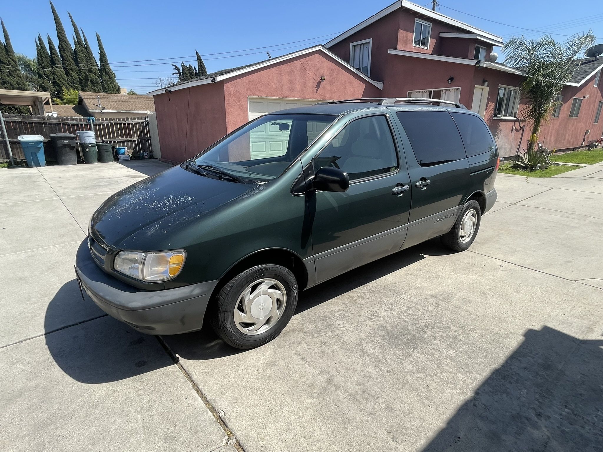 2000 Toyota Sienna