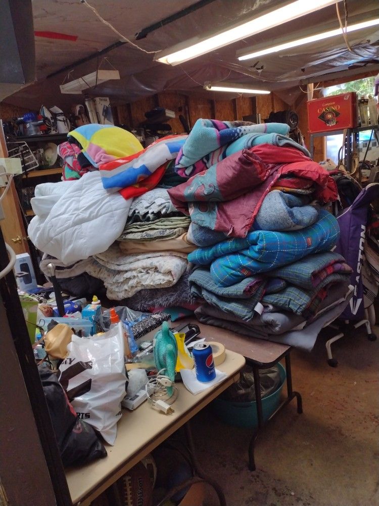 30 Blankets Quilts Comforters