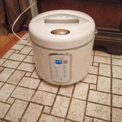Aroma Digital Rice Cooker 