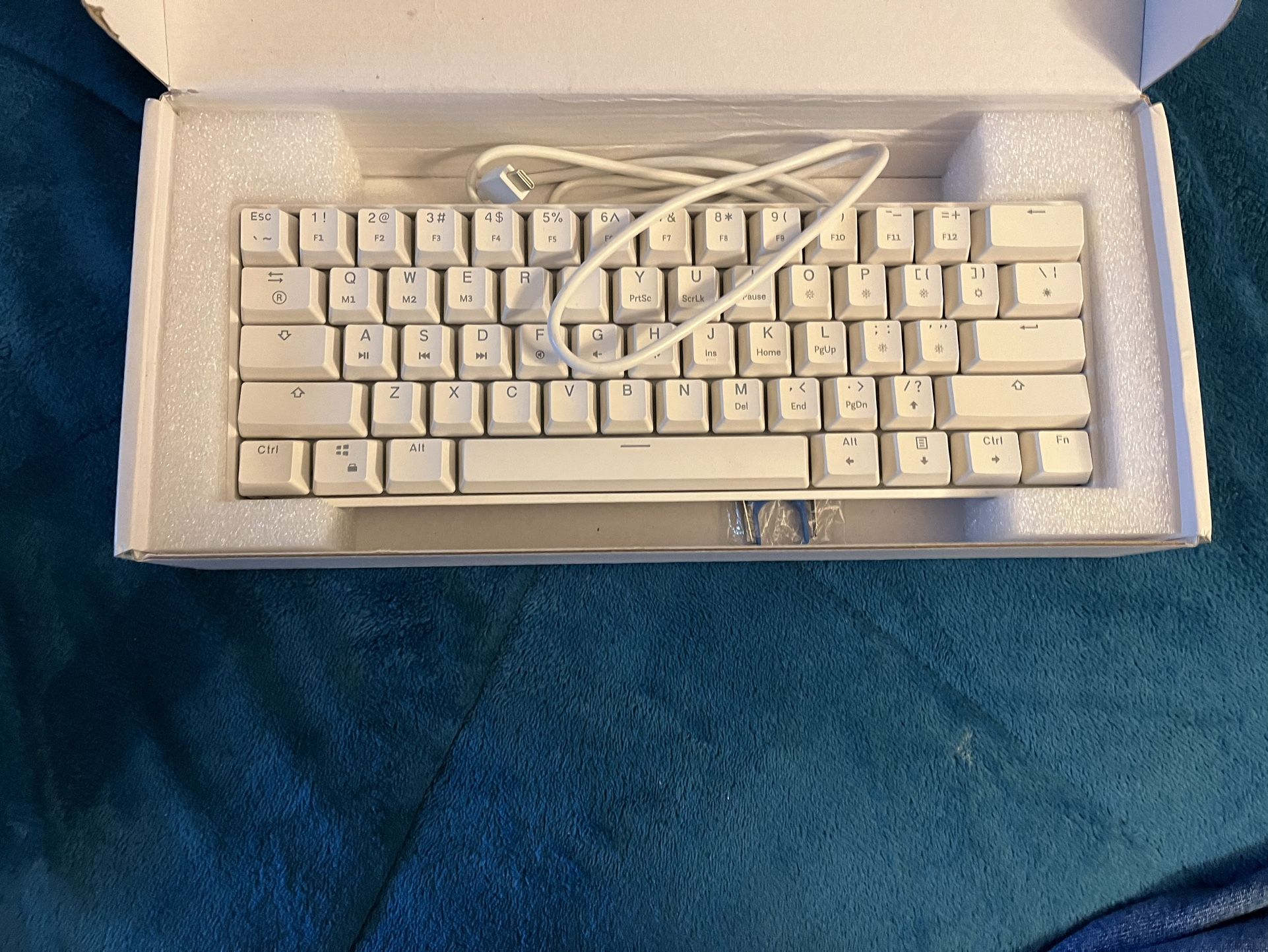Mizar MZ60 Luna Keyboard