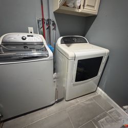 Whirlpool Washer N Dryer 