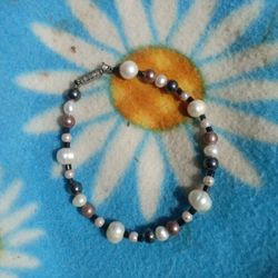 Pearl bracelet