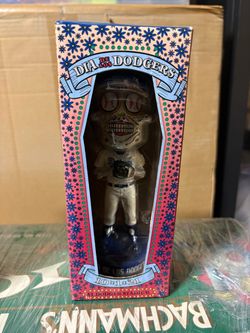 Dia de los Dodgers Bobblehead 10/1/21