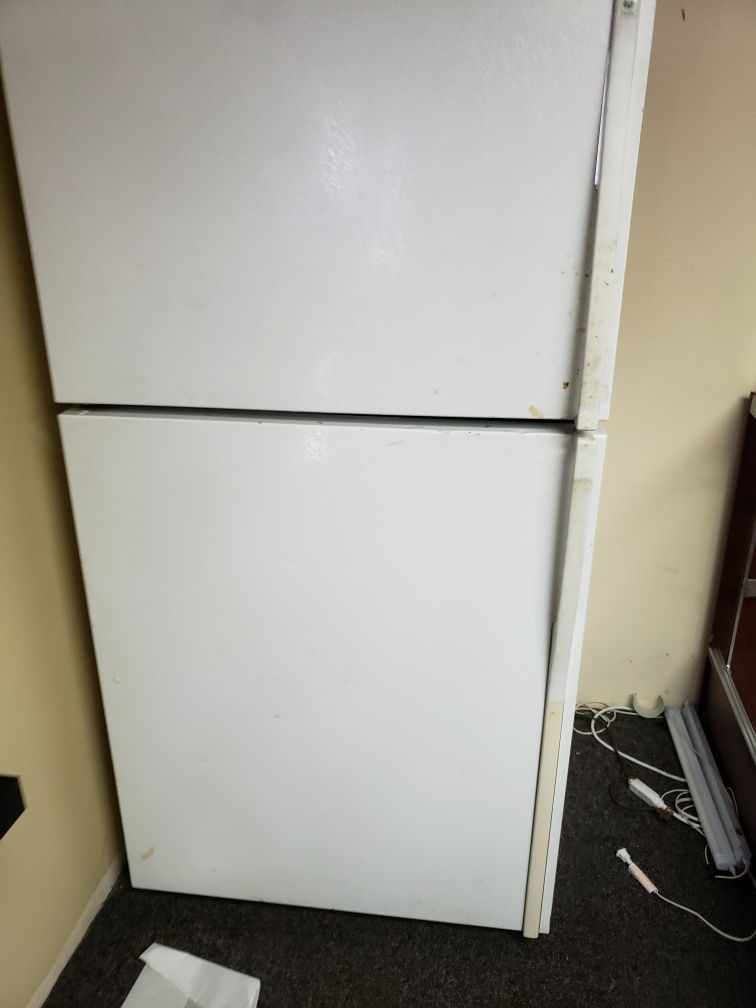 Working fridge