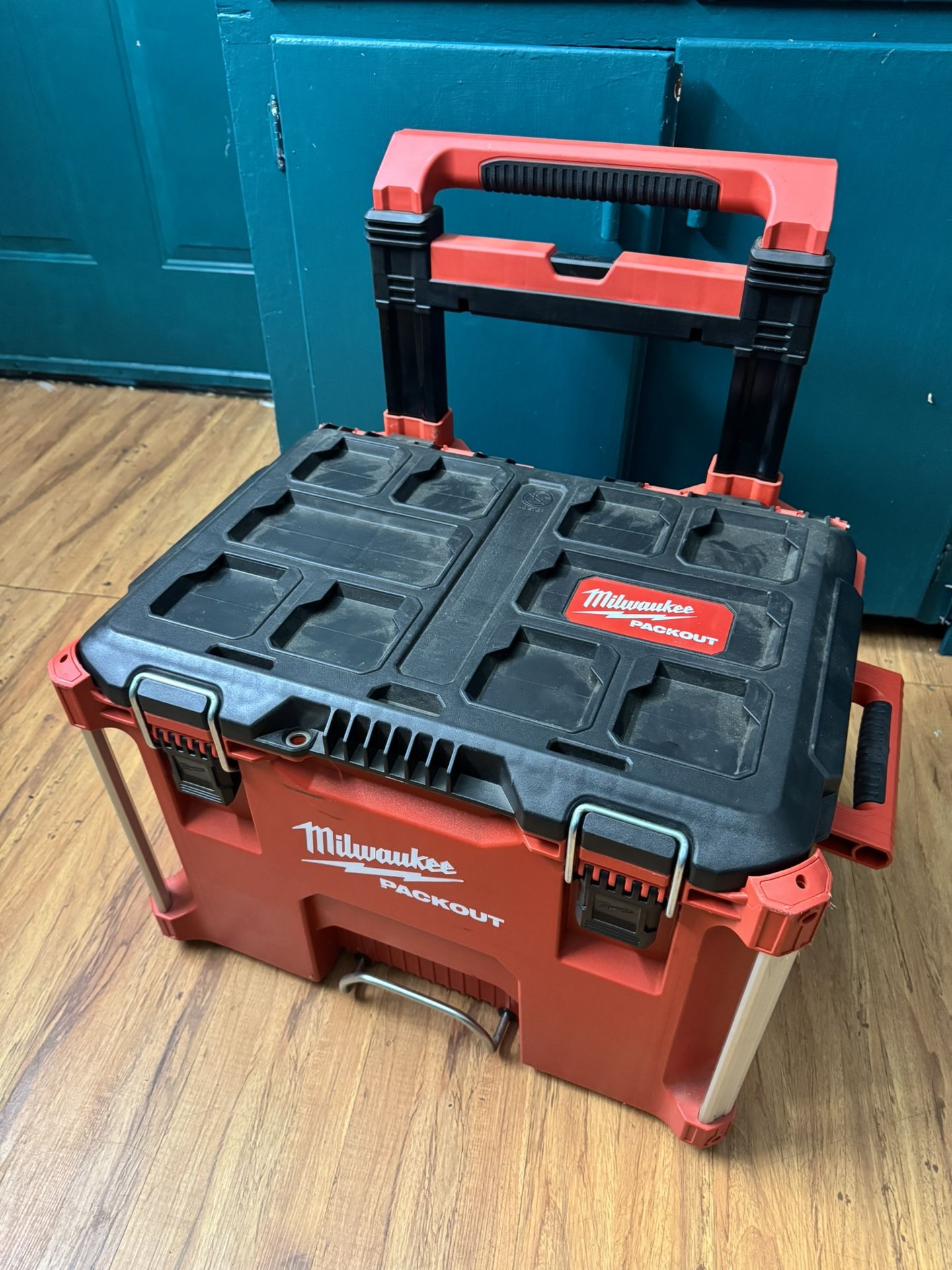 Milwaukee Pack Out Tool Box Wheeled Like New