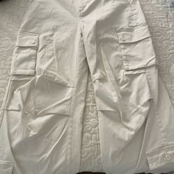 White Comfy Size 6
