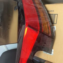 2020 Nissan Altima Driver Side Taillight Small Crack  