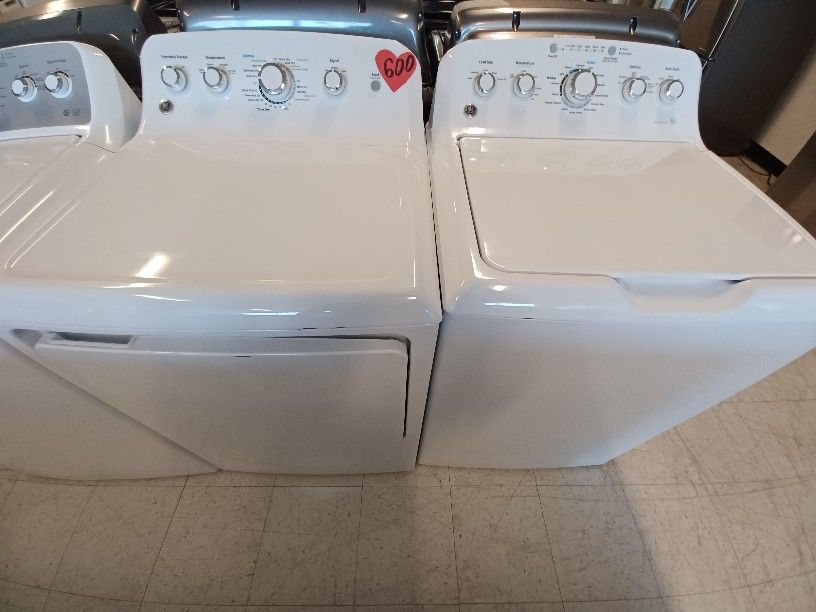 Ge Top Load Washer And Electric Dryer Set Used