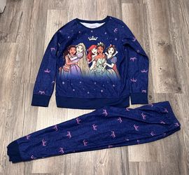 Disney Princess Polyester 2 Piece Pajamas. Size 10/12. 