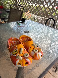 Crocs