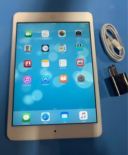 Apple iPad MINI 1st gen 16GB WiFi  7.9” iPad—Silver complete