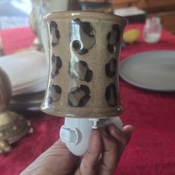 Sm. Candle Warmer. $6  In Farmersville 