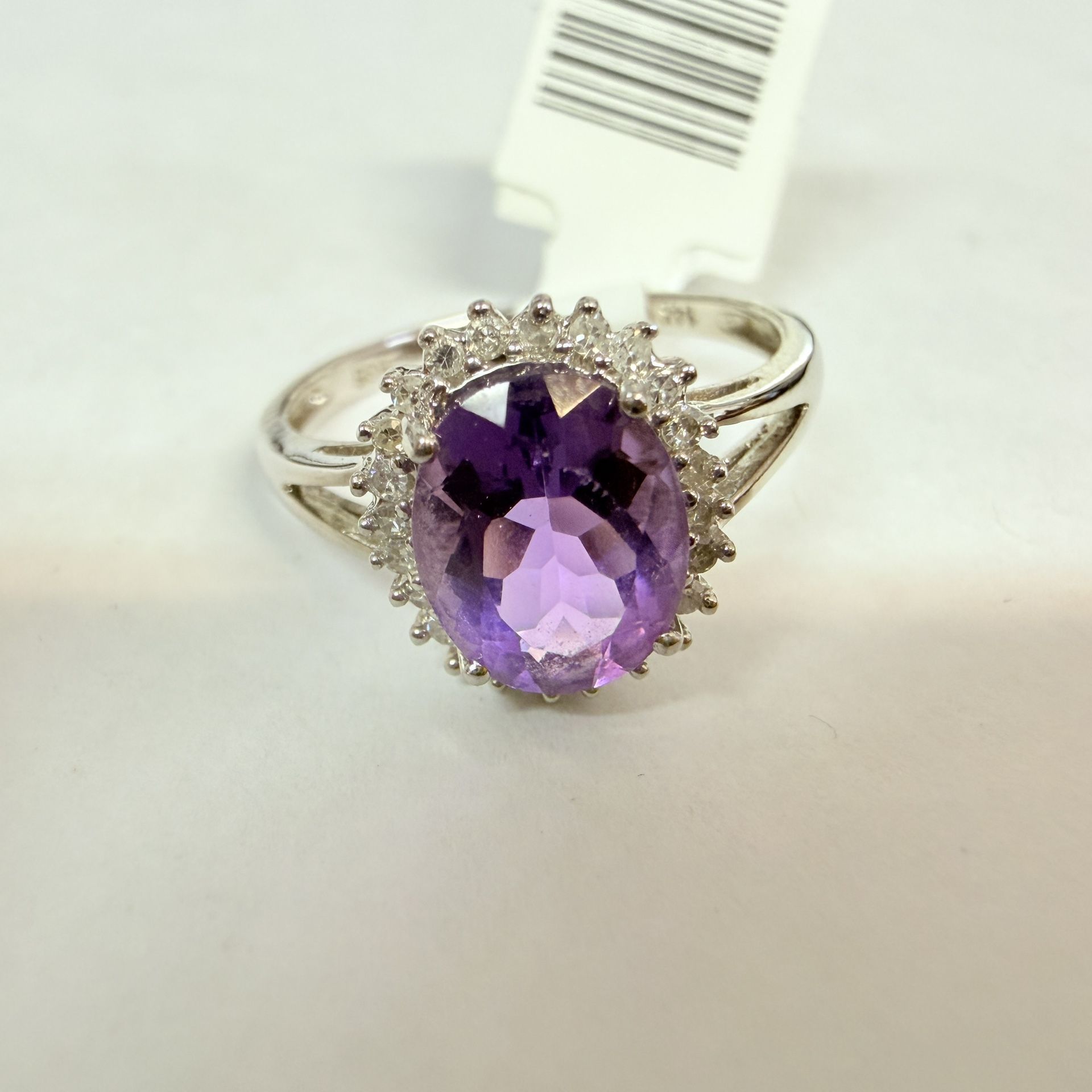 14K Gold & Amethyst & Diamonds Ring