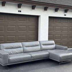 🛋️ Sofa/Couch Sectional - Leather - Natuzzi - Like New - Delivery Available 🚛