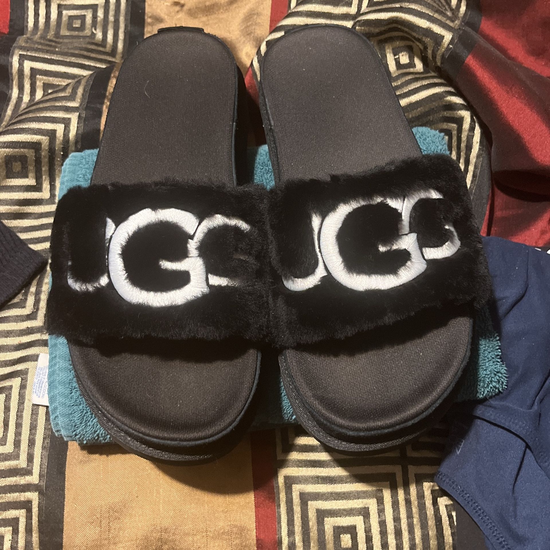 Ugg Slides