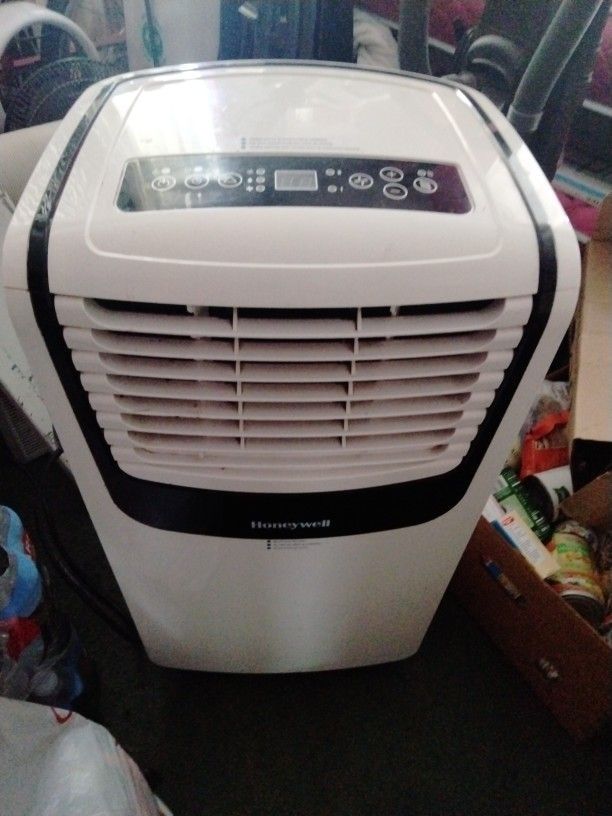 Honeywell Portable AC Unit 12000 Btu