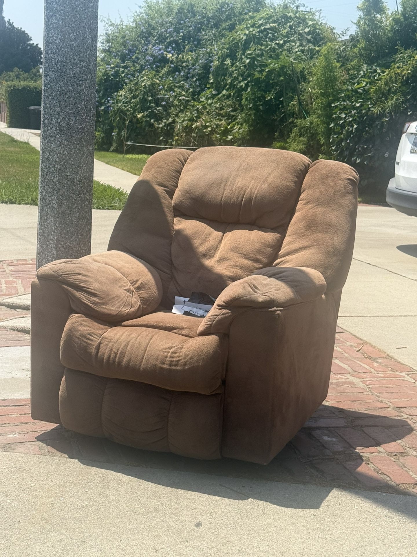 Free Recliner. No Rips And Decent Condition