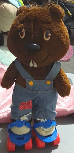Vintage 1984 Bingo Bet Beaver