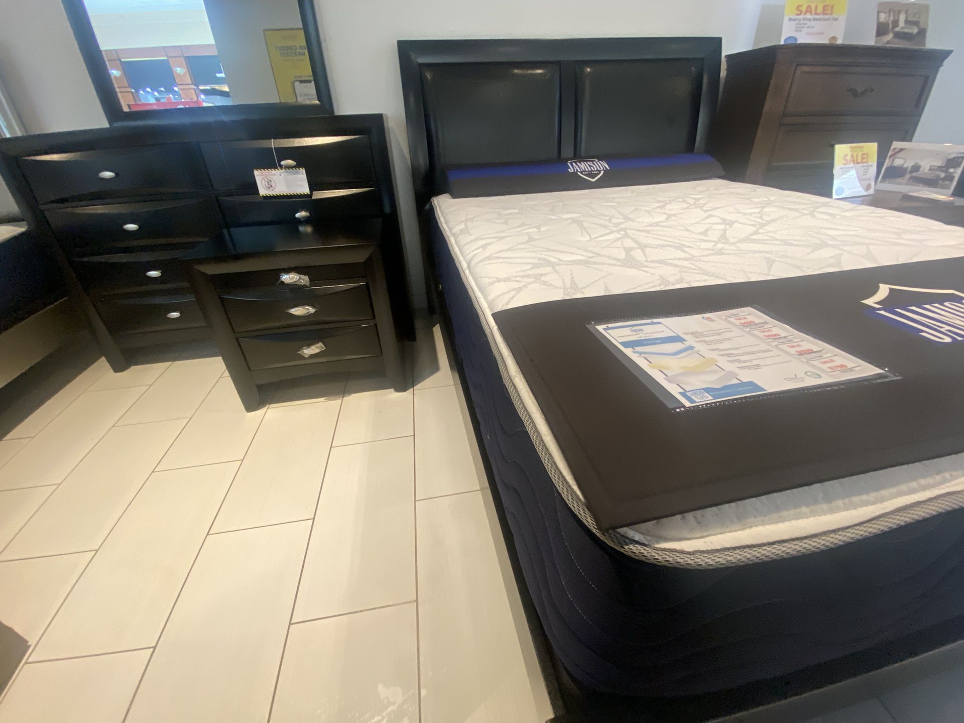 TWIN-KING STARTING @$699 COMPLETE WOOD SETS