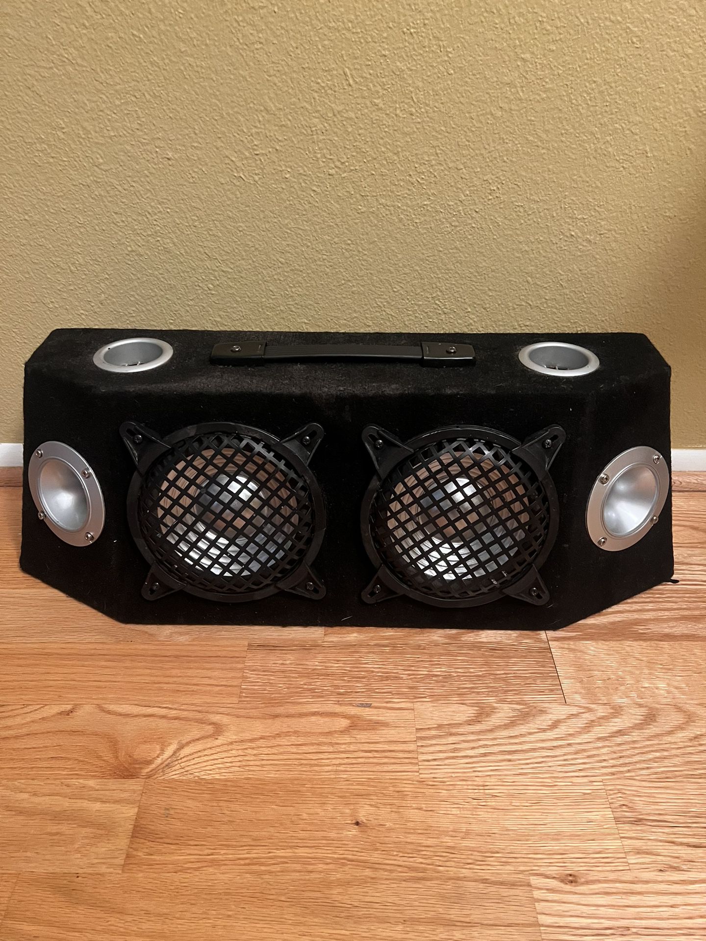 Car Audio Portable Speaker Box w/ 6” Woofers