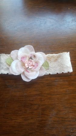 Newborn headband to 6 months