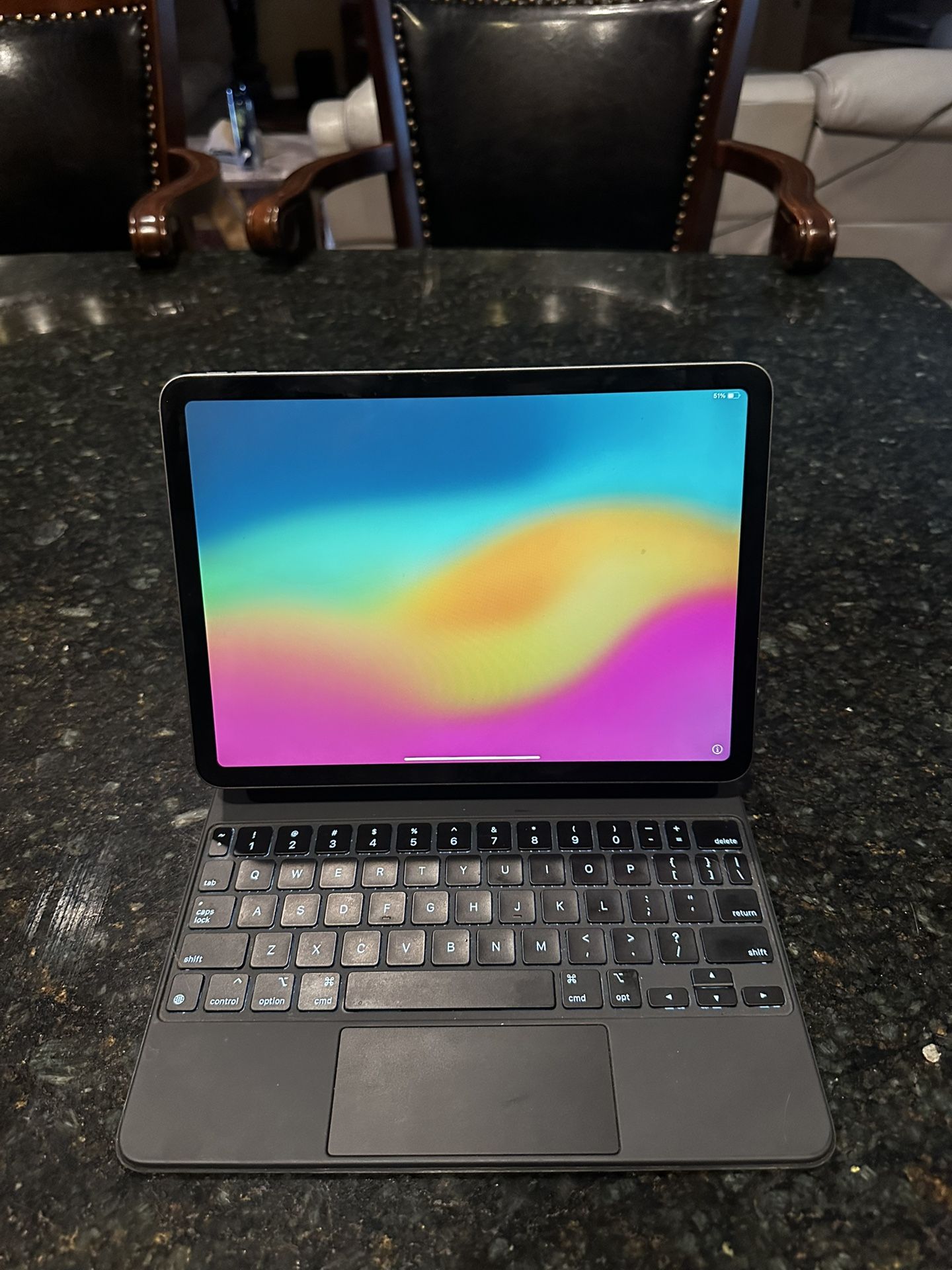 iPad Air 64GB + Magic Keyboard (2021 Model)