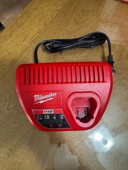 Milwaukee M12 Battery Charger