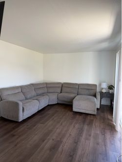 Reclining sectional