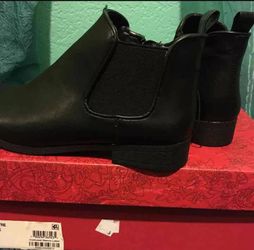 Brand new girls booties