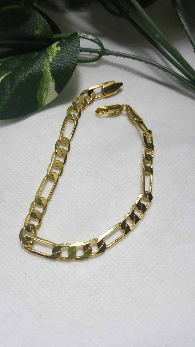 Noble Men Figaro Cuban Chain 8mm Bracelet 18K Gold plated Fashion wedding Women - Approx 9" in long Bracelet Jewelry