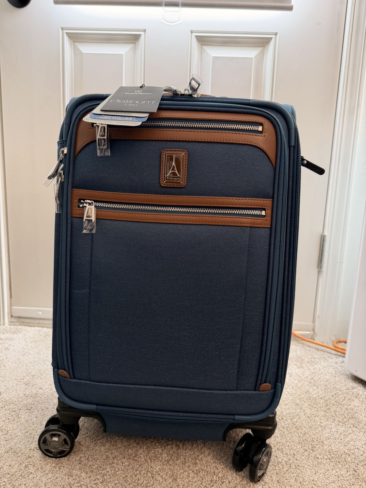 NEW Travelpro Platinum Elite Business Plus Carry-On Spinner – Coastal Blue 21"