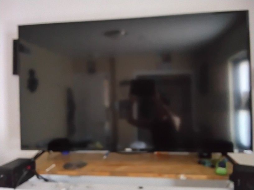 55 in Onn Roku Tv