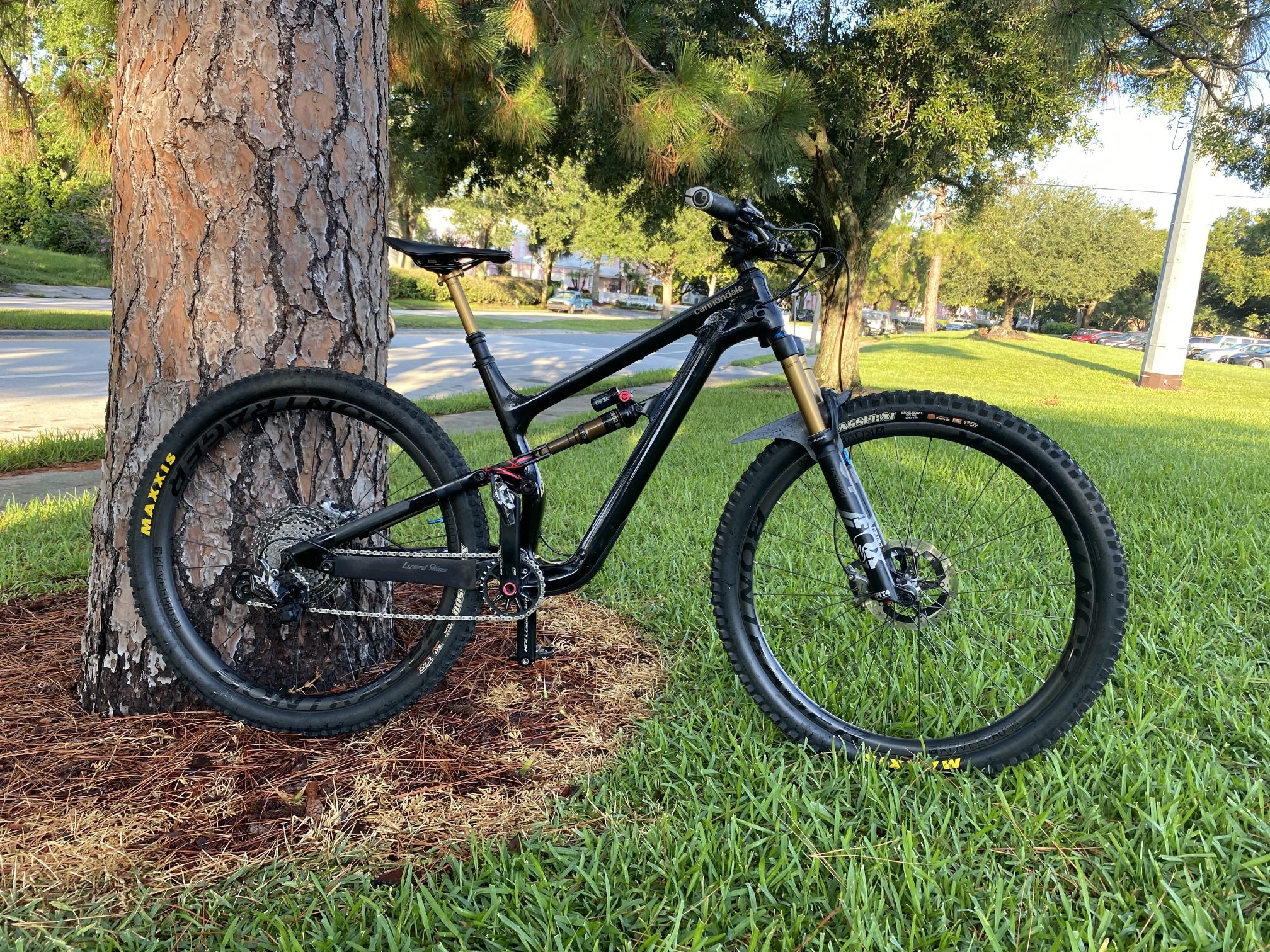 2019 Cannondale Habit Carbon 1 - Medium (Upgrades + Goodies)