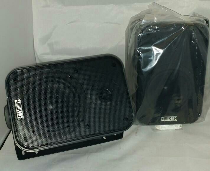 KLH M-PRO 5 Indoor-Outdoor 100 watt Speakers. Open box new