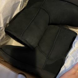 Black UGG Shirt Boots Size 9