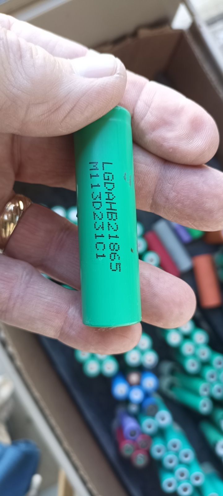 18650 Batteries Name Brand LG Very High Discharge Capacity Great For A Variety Of Uses $3.00 Each