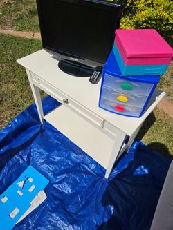 Small table / desk / hallway table